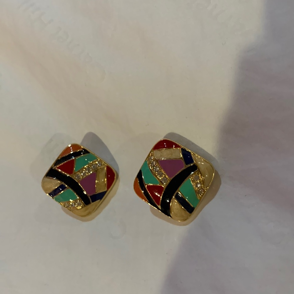 1980 Carlisle Chunky square color blocked clip earring